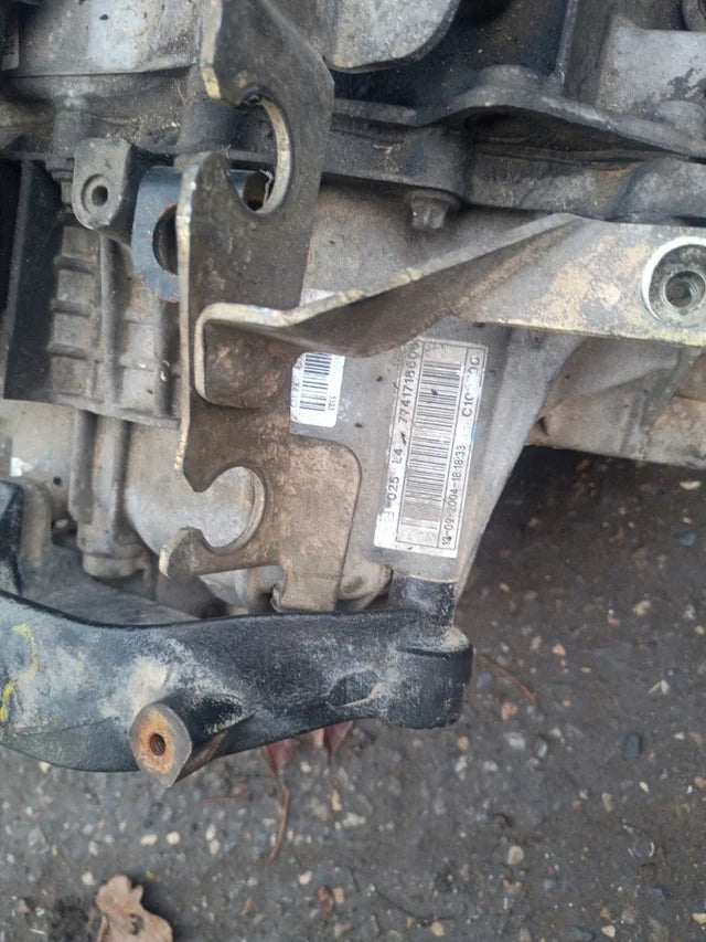 PK6 025 Caja de cambio renault trafic 1.9 6 MARCHa